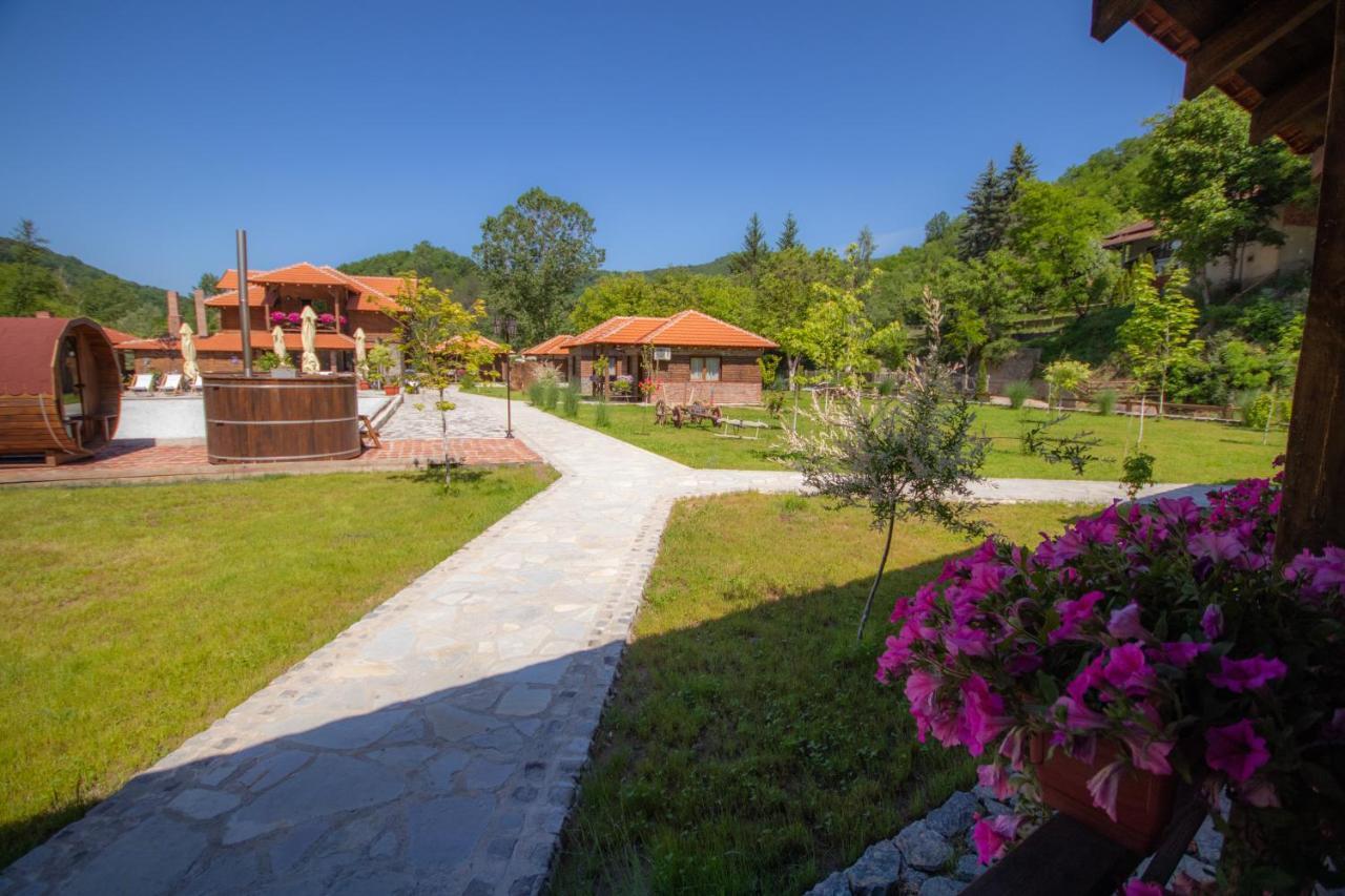 Etno Selo Svodje Daire Vlasotince Dış mekan fotoğraf