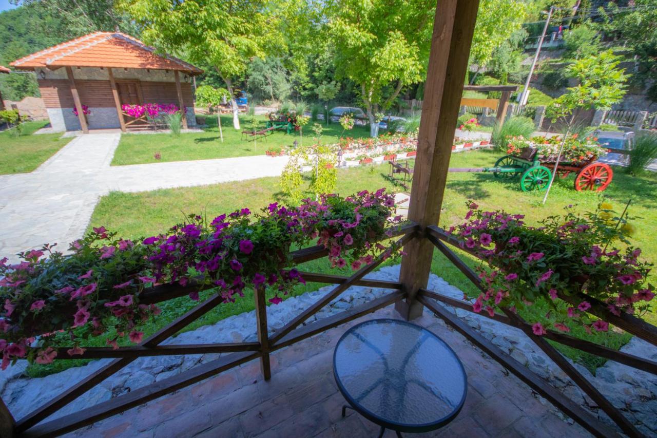 Etno Selo Svodje Daire Vlasotince Dış mekan fotoğraf